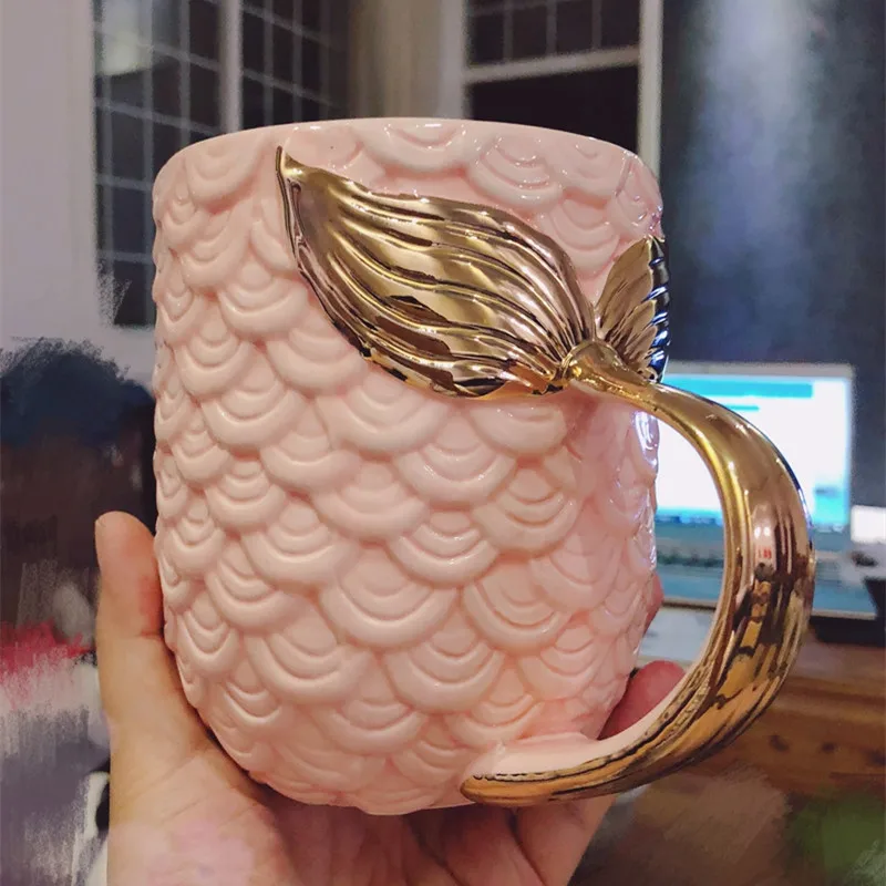

Beauty Mermaid Handle Large Capacity Tea Milk Cup Creative Pearl Glaze Gold Coffee Mug Drinkware 300ML