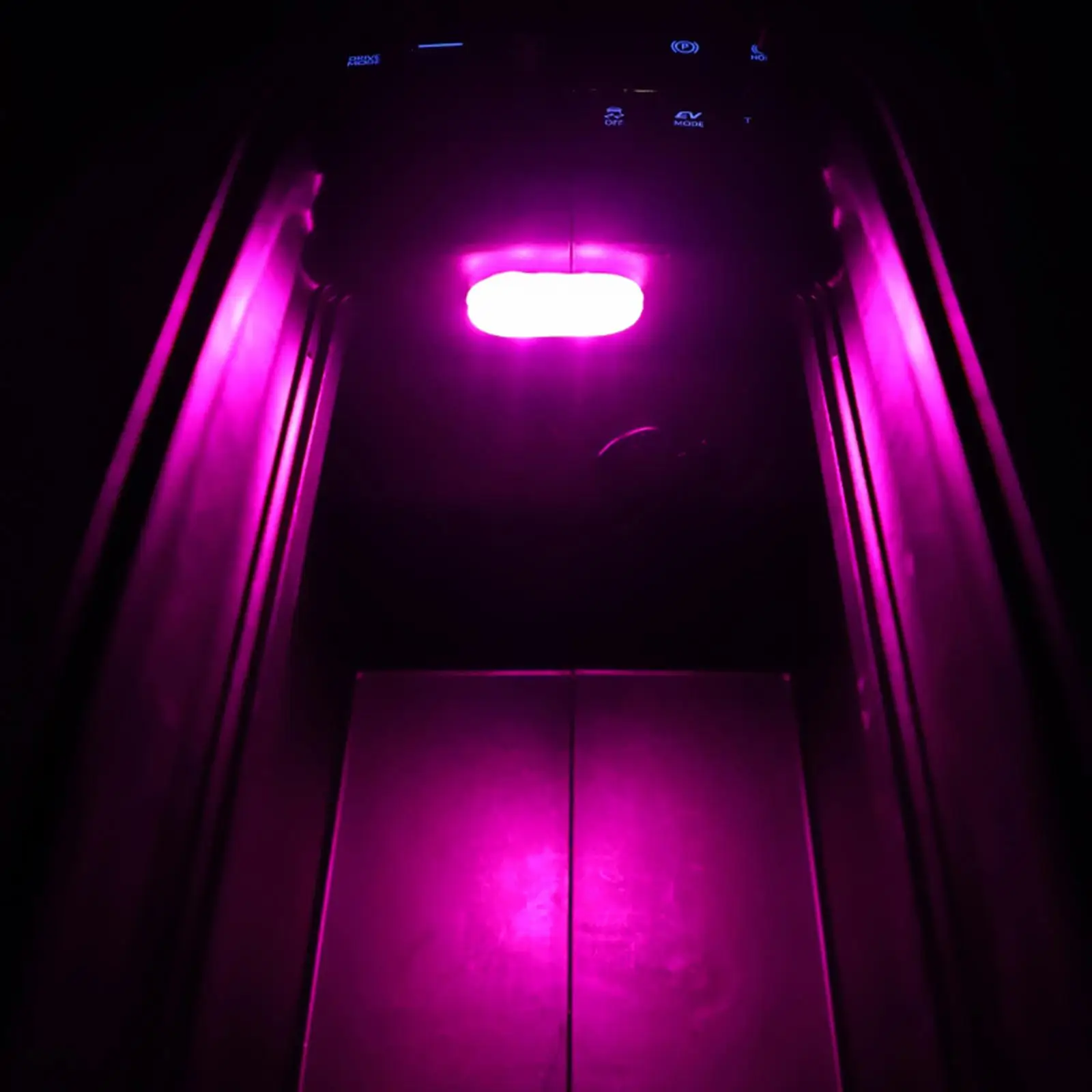 

Светодиодный светильник для салона автомобиля, лампа для чтения с датчиком открытия пальца, магнитная притягательная лампа с USB-зарядкой, 6 ...