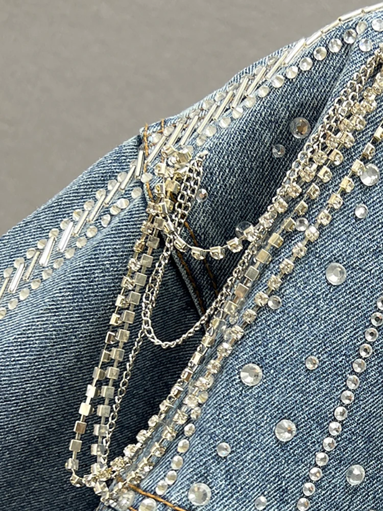 Женская джинсовая куртка DEAT однобортная в стиле пэчворк с цепочками и стразами