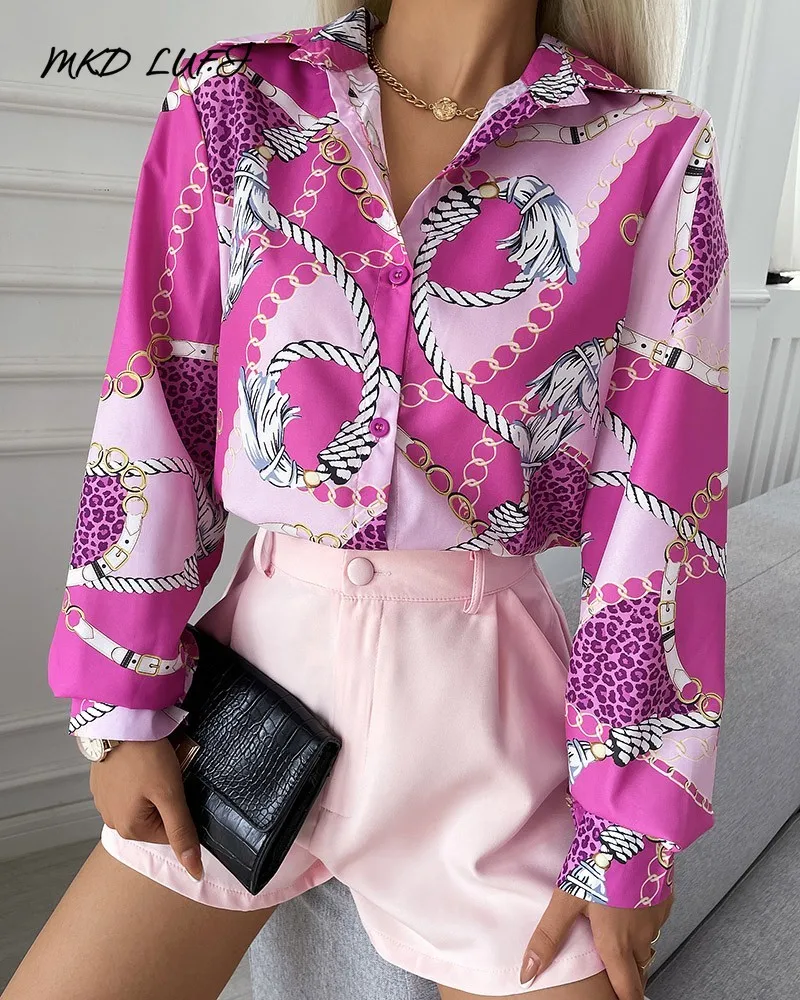 

MKDLUFI Chain Print Button Front Shirt Tops & Pocket Shorts Set Women Two Piece Set