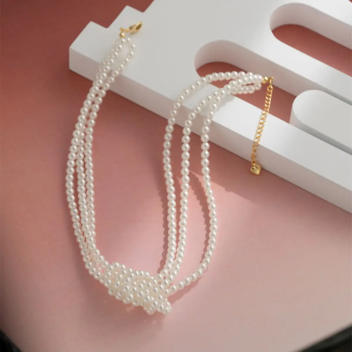 

Fashion All-match Pearl Knot Clavicle Necklace for Women Female Pearl Multi-layer Choker Beaded Wedding Accessories Jewelry