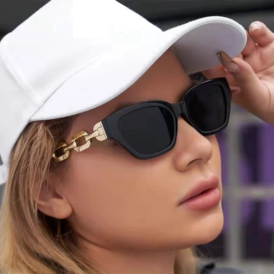 

Retro Cat Eye Frame Sunglasses Women Fashion Brand Design Sun Glasses for Ladies Luxury Golden Square Chain Leg Sunglass UV400
