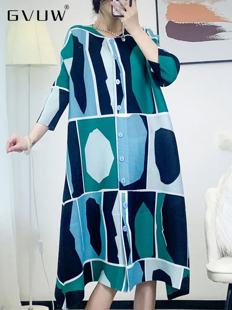 

Женское Плиссированное однобортное платье GVUW, свободное Повседневное платье составного кроя с круглым вырезом и цветными вставками, модель 17J0245 на лето, 2023
