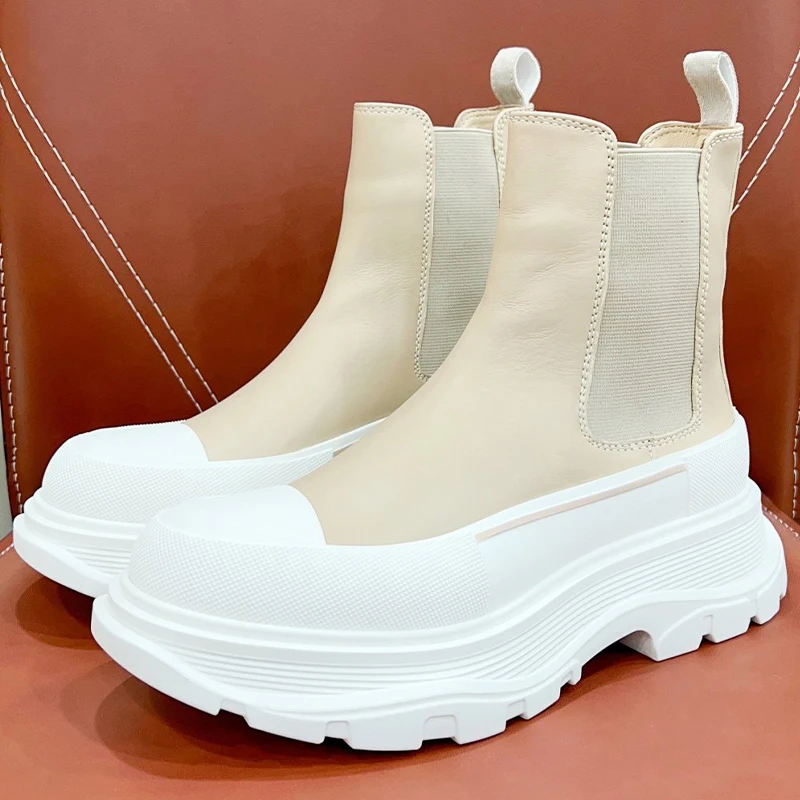 

2023 Walk Show Short Boots Autumn New Real Leather Material Wear Resistant Ladies Boots Online Celebrity Style Female Shoes