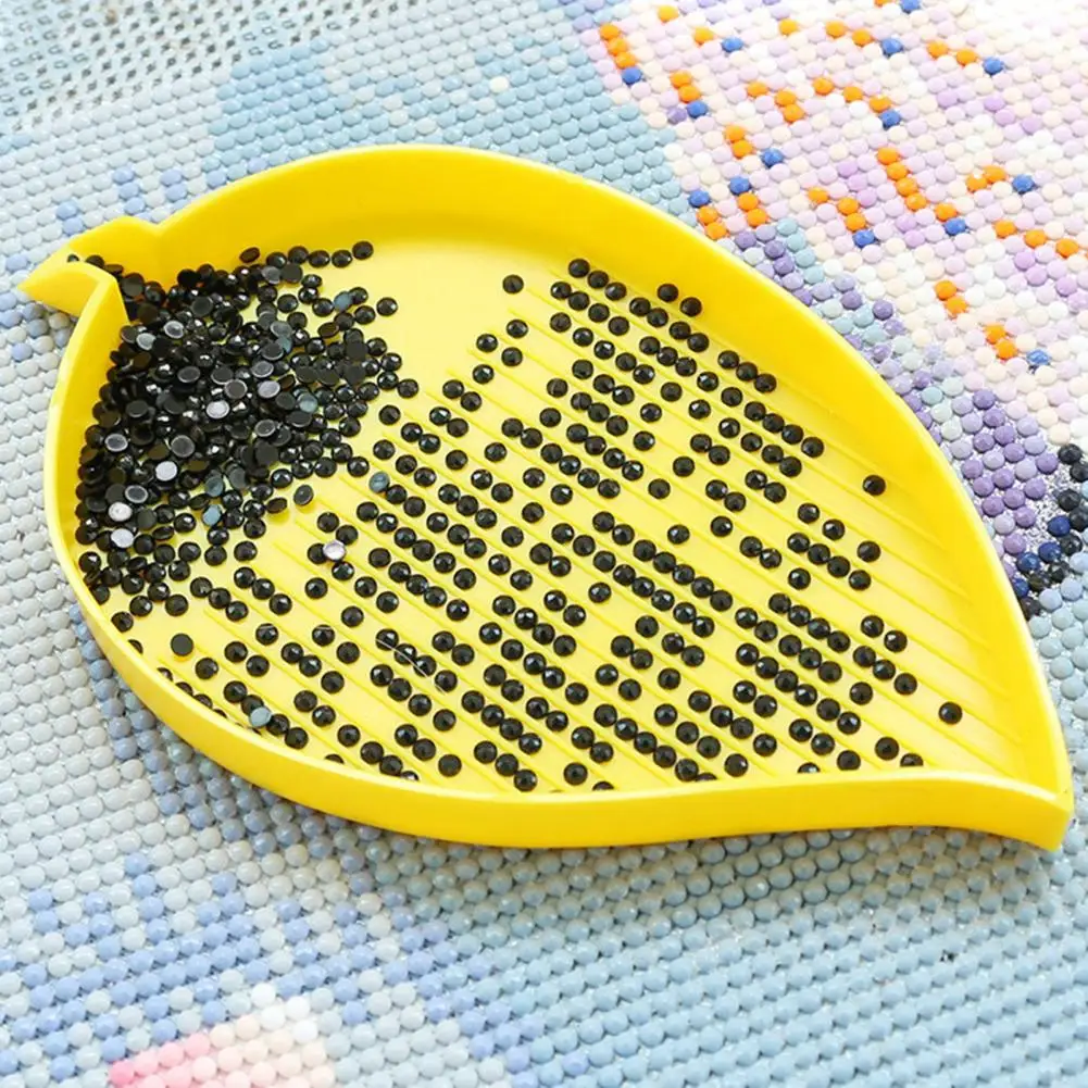

2Pcs Diamond Brush Plate Useful Diamond Painting Accessories Tools Practical Keep Tidy Rhinestone Box