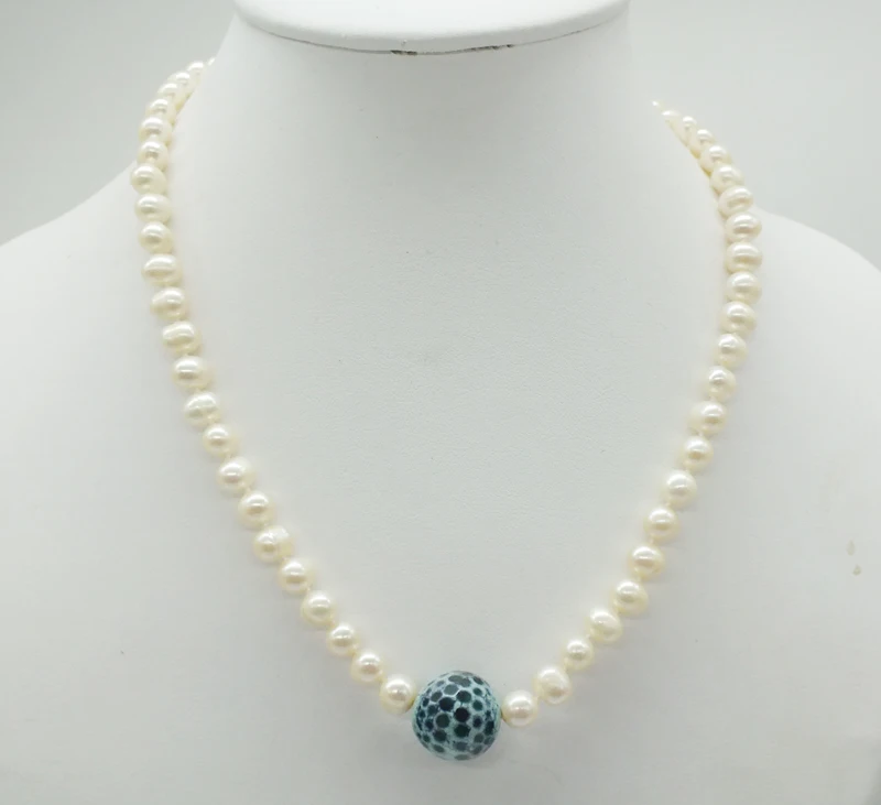 

Classic, popular, last 1PCS, natural freshwater baroque pearl necklace 17"