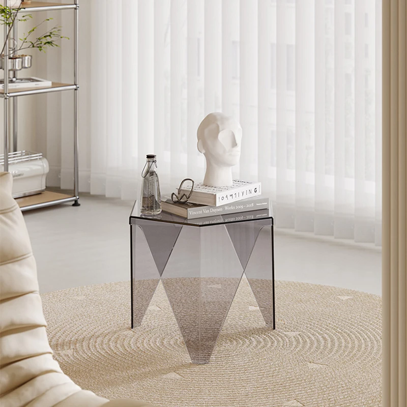 Рисунок 4 - Прикроватный столик для макияжа для гостиной