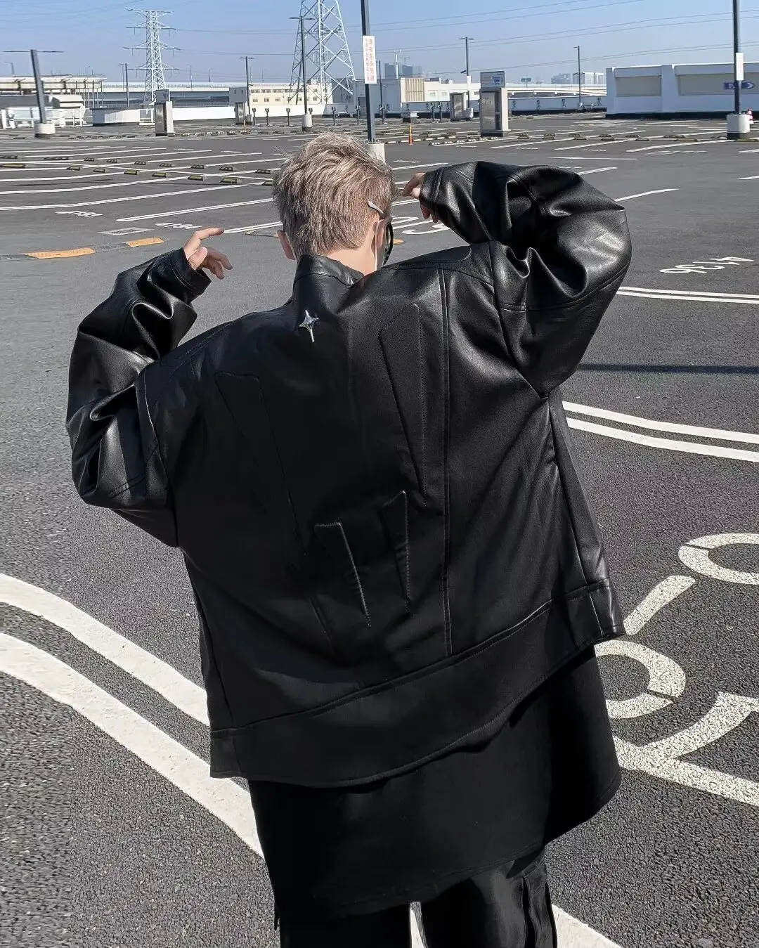 Культура трехмерной деконструкции из искусственной кожи короткая мотоциклетная