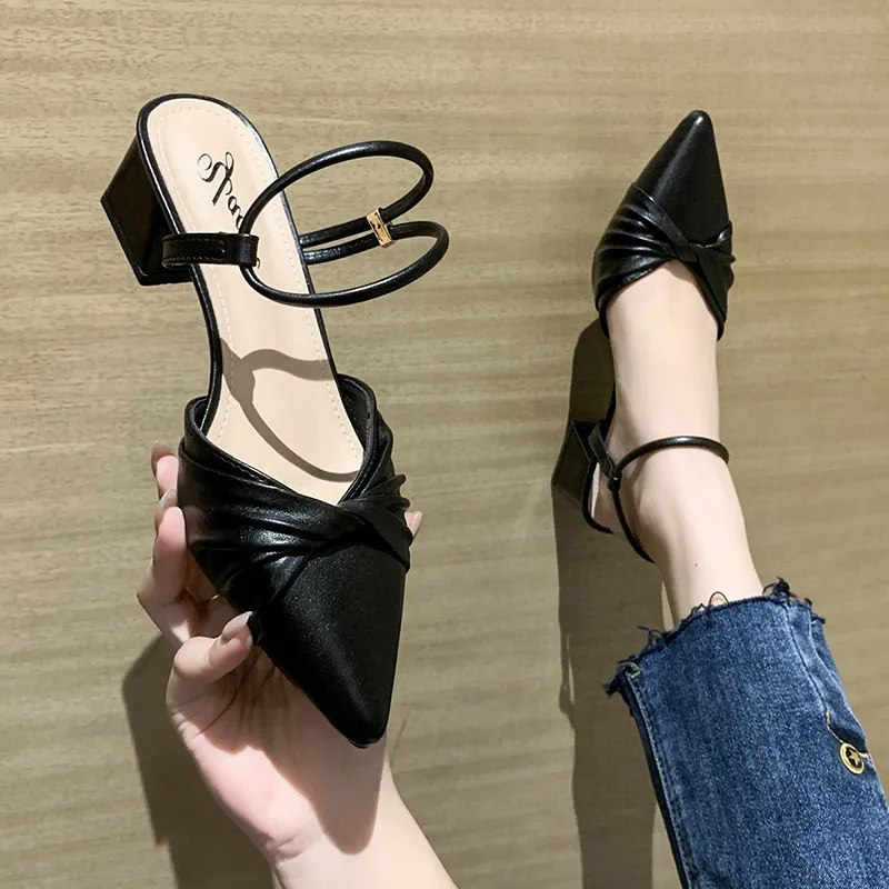 

Женские босоножки