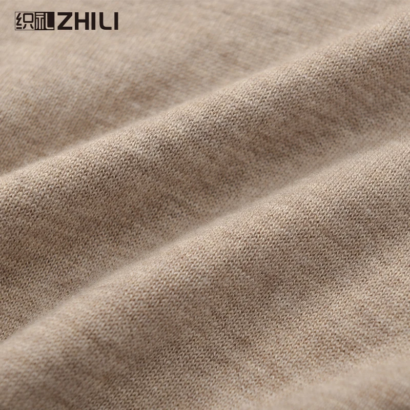 Мужской шерстяной свитер с теплым и удобным половинным воротником однотонный