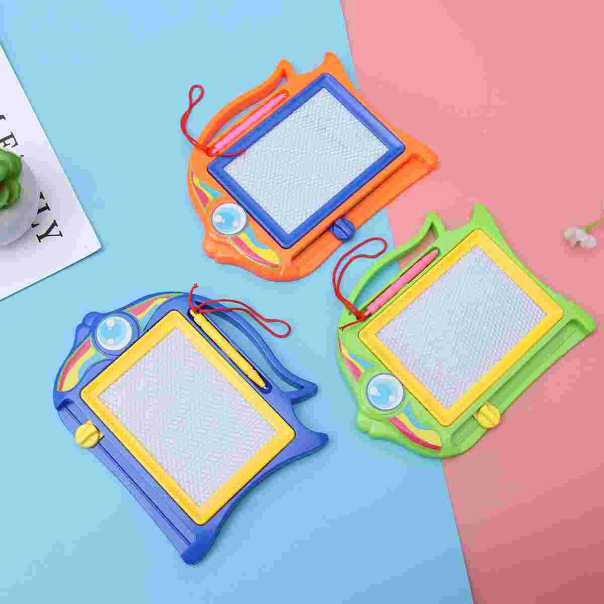 

3pcs Mini Cartoon Erasable Magnetic Drawing Board Plastic Educational Learning Toy Doodle Sketch Writing Board(Random Style