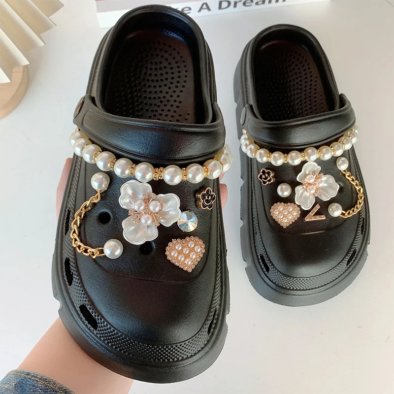 New Brand Shoes Charms Designer Croc Charms Shoes Decoration Bling Rhinestone Girl Gift Cute Croc Jibbitz Shoes Accessories