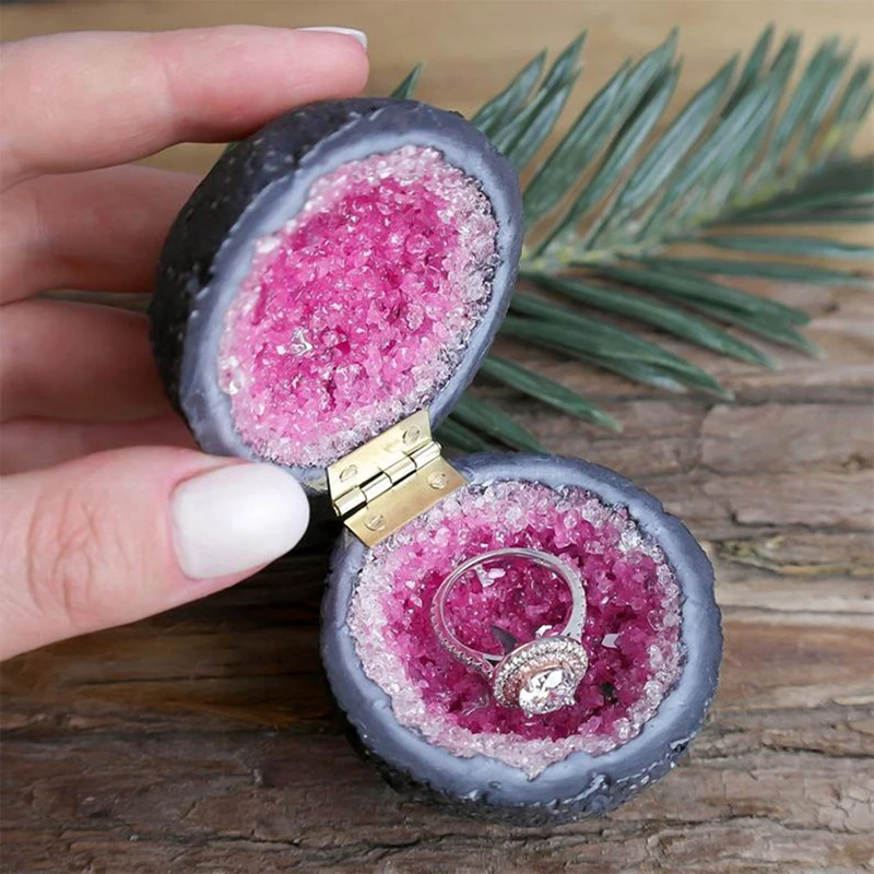 2022 Birthday Gifts Novelty Proposal Ring Box Resin Imitation Crystal Round Jewelry Box Personality Ornament Anniversary Gift