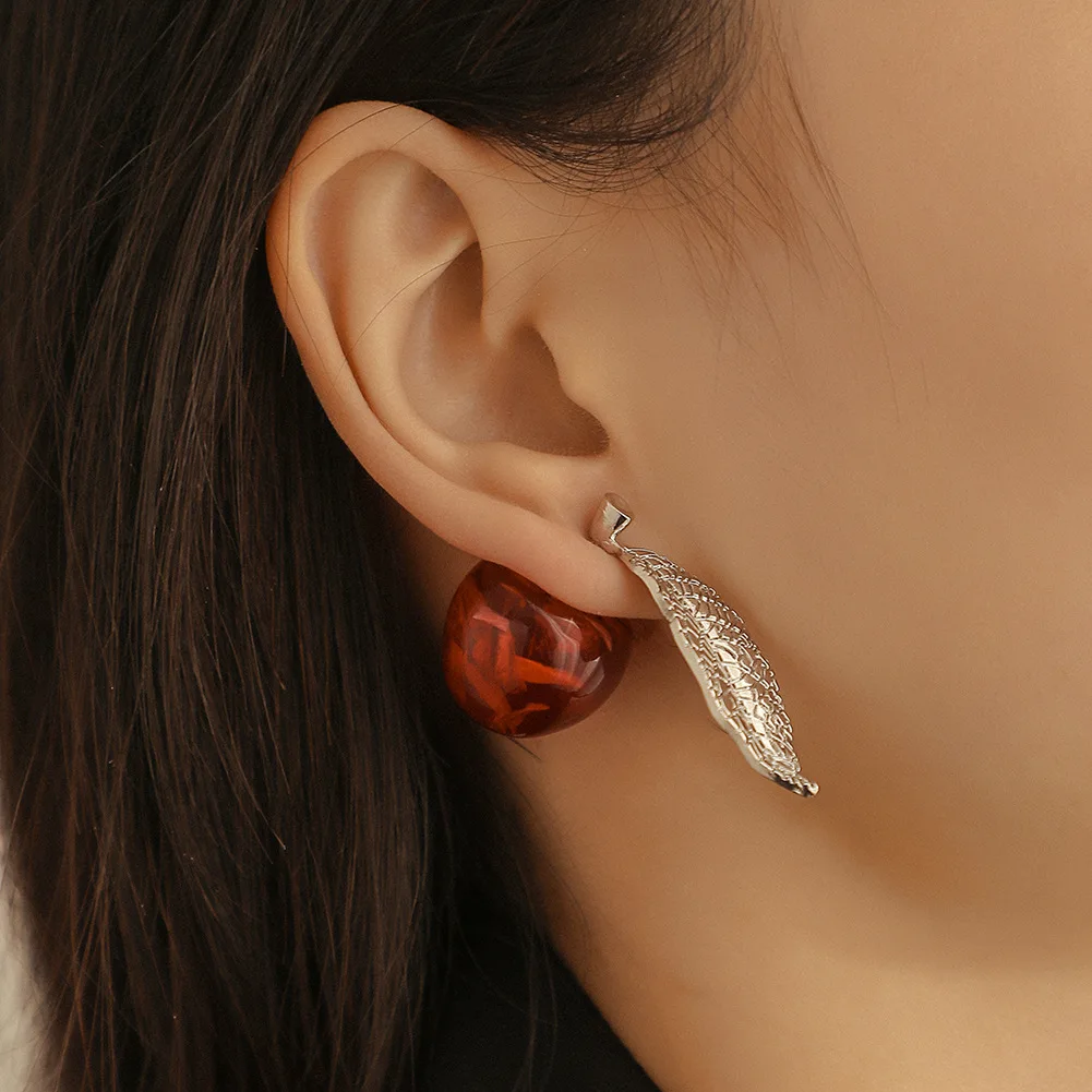 

Creative earrings Cherry leaf cute earrings ins Retro Harbour wind niche cherry temperament stud earrings girl designer