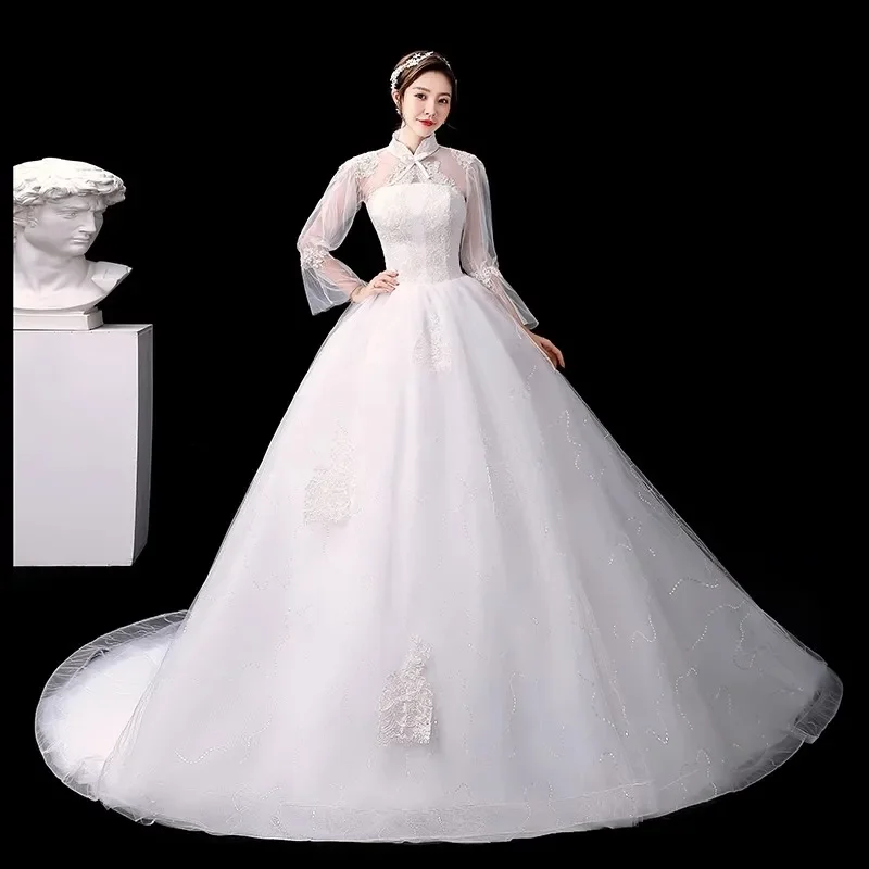 Дешевые свадебные платья белые с аппликацией и высоким воротником рукава 3/4