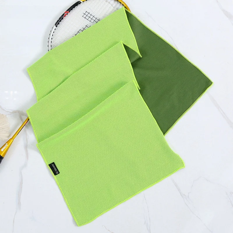 Фото Cooling Towel for Instant Cooling Relief, Reusable Sweat-Absorbent Super Soft Towel for Sports, Workout, Fitness, Swimming, Gym №3