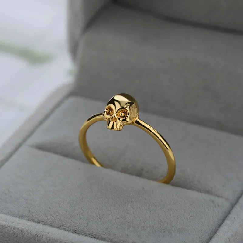

Европейское и американское Ретро кольцо в виде черепа нишевое дизайнерское простое кольцо в виде пары кольцо в виде черепа поколение.