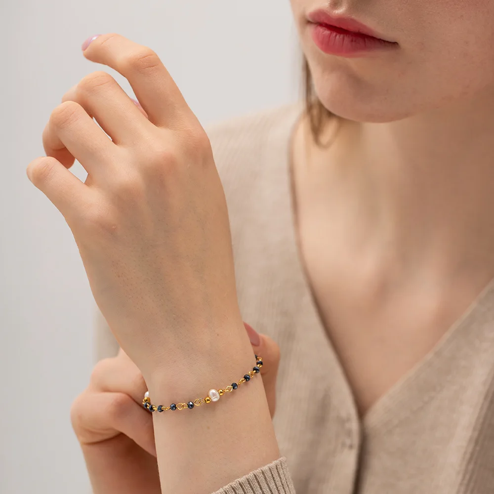 

Small Fresh Stainless Steel Women's Female Bracelet Imitation Pearl Beaded Light Luxury Accessory For Girl