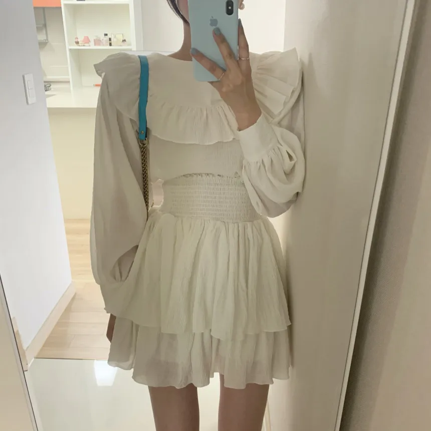 

2022 Korea Women's Fashion 2 Pieces Sets Elegant Ruffles O-Neck Puff Sleeve Chiffon Blouse＋High Waist Mini Skirt Casual Outfit