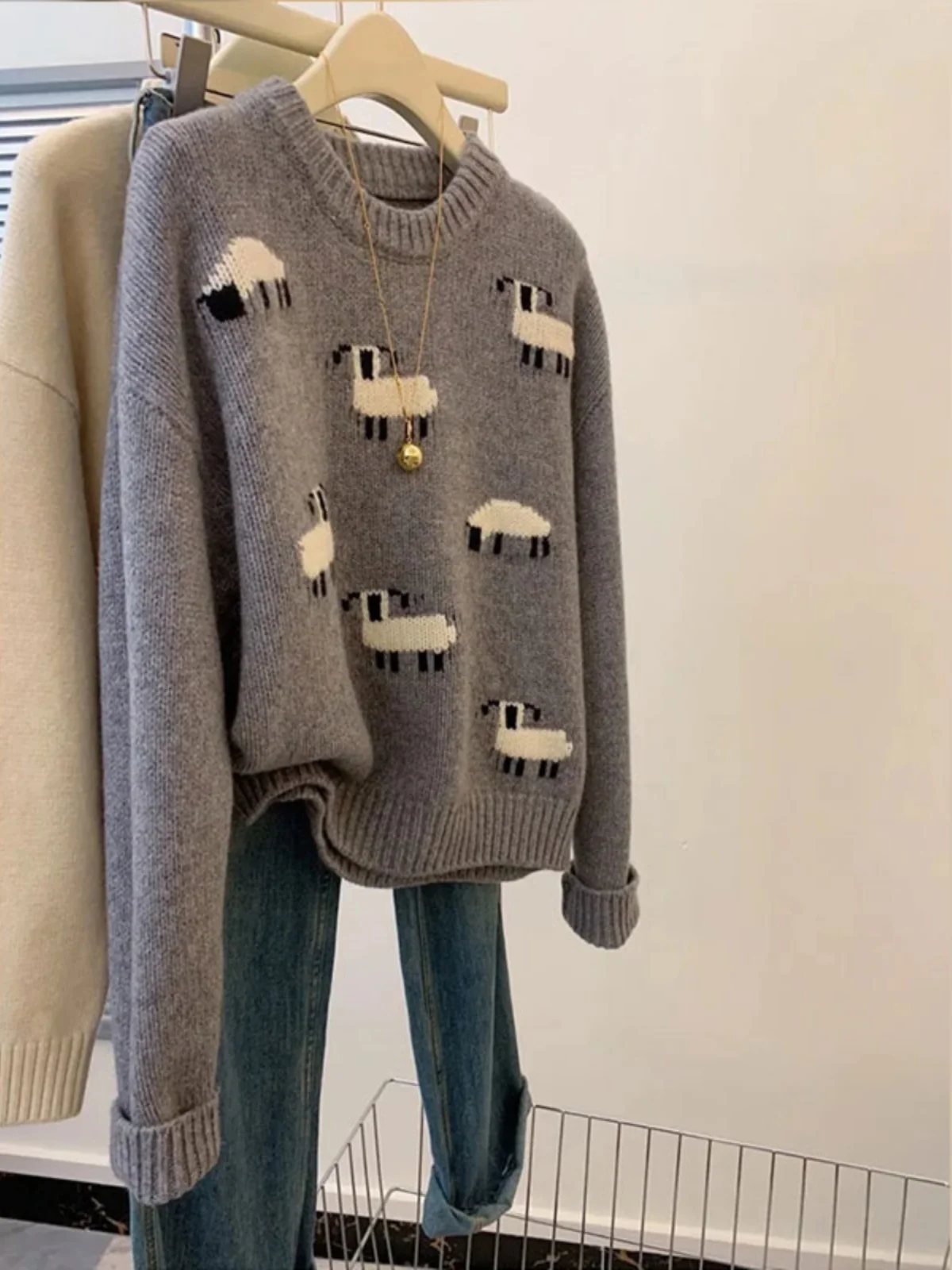 Жаккардовый свитер Western Sle Age-Reducing Little Sheep High Sense Super Nice Idle Серый вязаный топ на осень