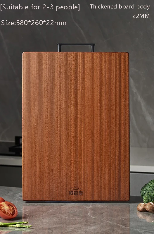 

Деревянная разделочная доска из черного дерева