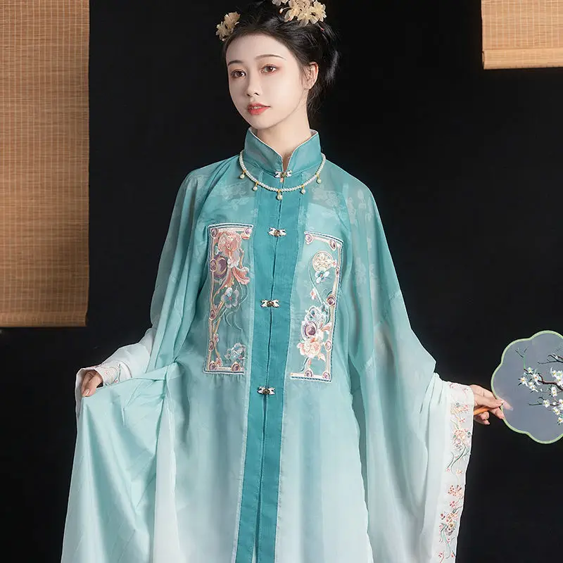 Рисунок 2 - Женский костюм для взрослых на весну и лето