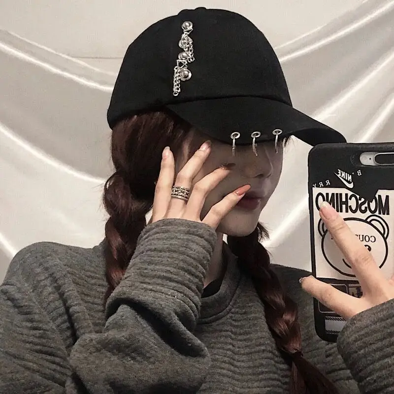 

New Iron Chain Hats Women Men Adjustable Snapback Baseball Caps Black Punk Rings Y2K Trucker Caps Casual Anti-UV Light Hats