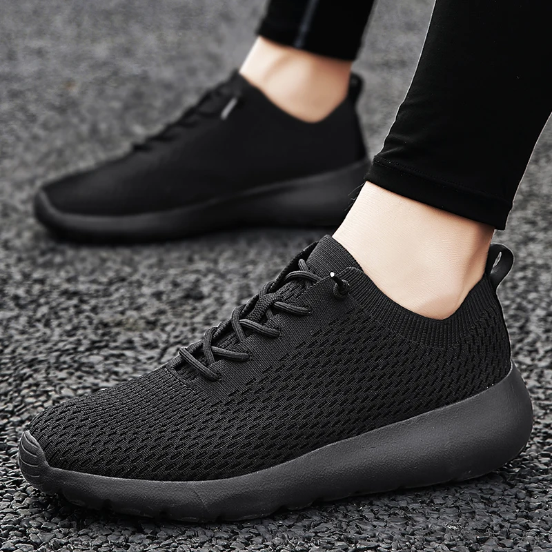 Sneakers Couple Walking Shoes Men's Breathable Sports Socks Shoes Women's Outdoor Lightweight Solid Color Training Shoes