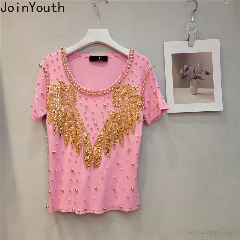 Женская футболка с коротким рукавом круглым вырезом и бисером