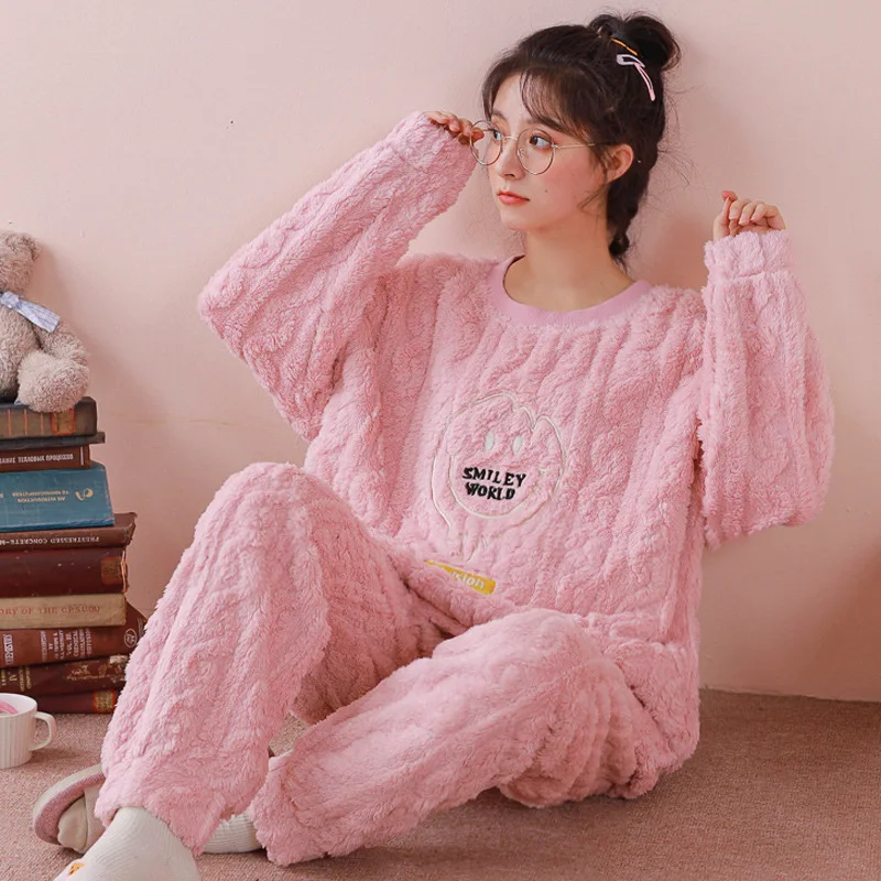 Flannel Pajamas For Women Winter Cashmere Keep Warm Nightclothes Adult Girls Lovely Cartoon Bear Coral Cashmere Home Clothes