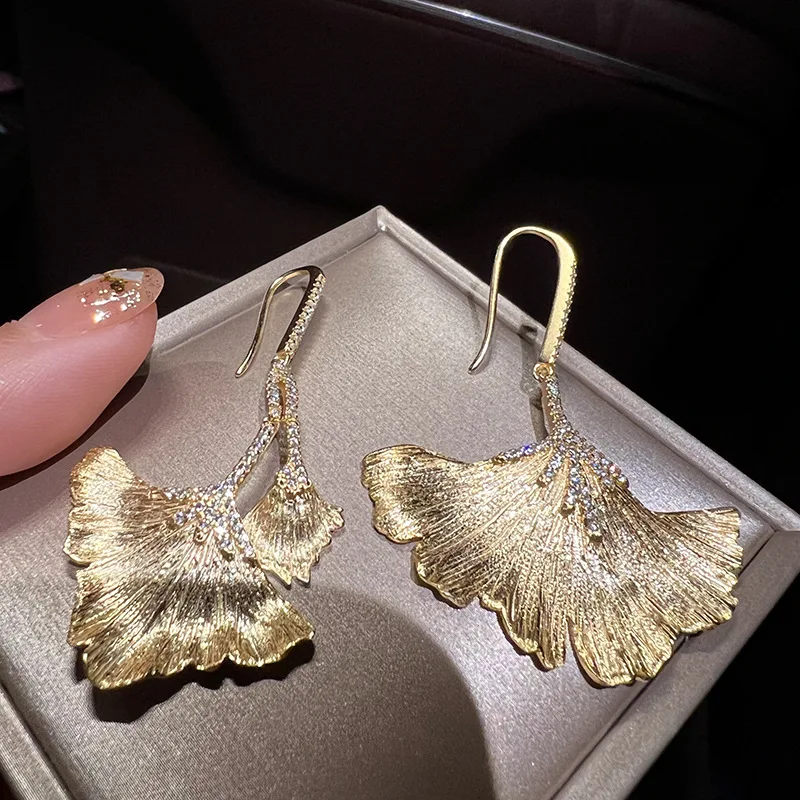 

Bilincolor Golden Dubai Big Ginkgo Leaf Asymmetric Drop Earring for Women