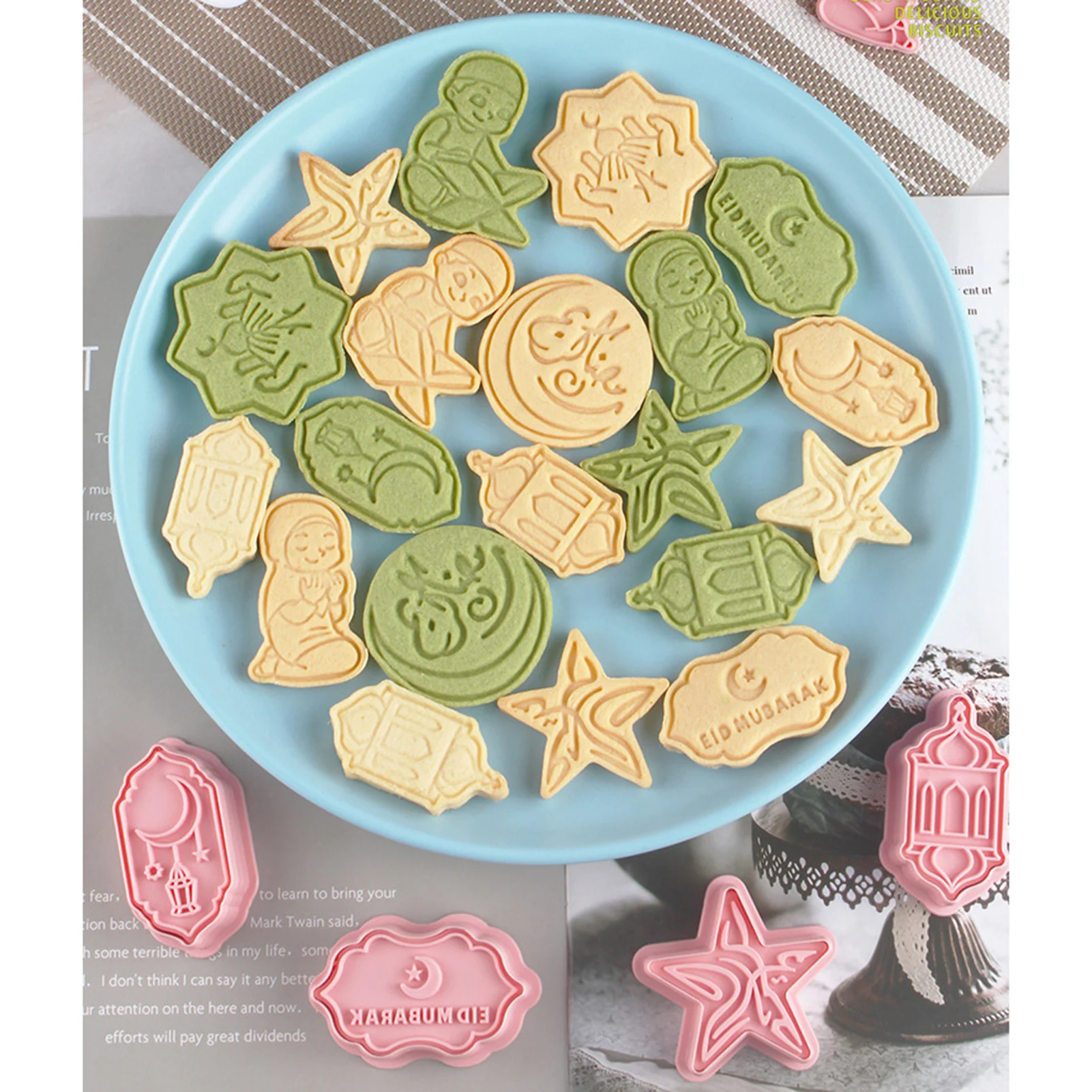 

8Pcs Ramadan Cookie Stamps Cookie Cutters Set Eid Mubarak Plastic Biscuit Press Mold Islam Muslim Eid 3D Cartoon Fondant Mold