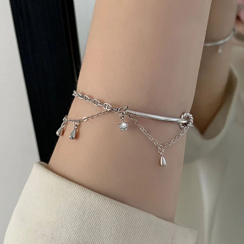 Изысканный женский браслет в Корейском стиле с подвеской виде синей звезды