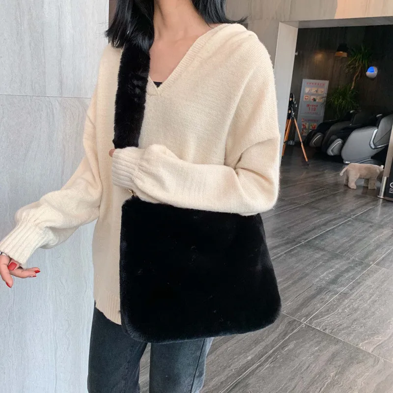 Luxury Faux Fur Fashion Tote Bag Women Handbags Designer Lady Purses Fluffy Soft Plush Shopper Bag Warm Winter Christmas Gift