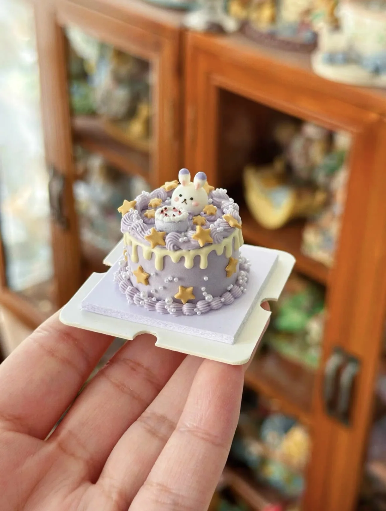 

Миниатюрный торт на день рождения, украшение для кукольного дома, сделай сам, мультяшный торт, ретро модель торта, кукла Bjd, праздничный подарок, мини-сладости для кукол Ob11