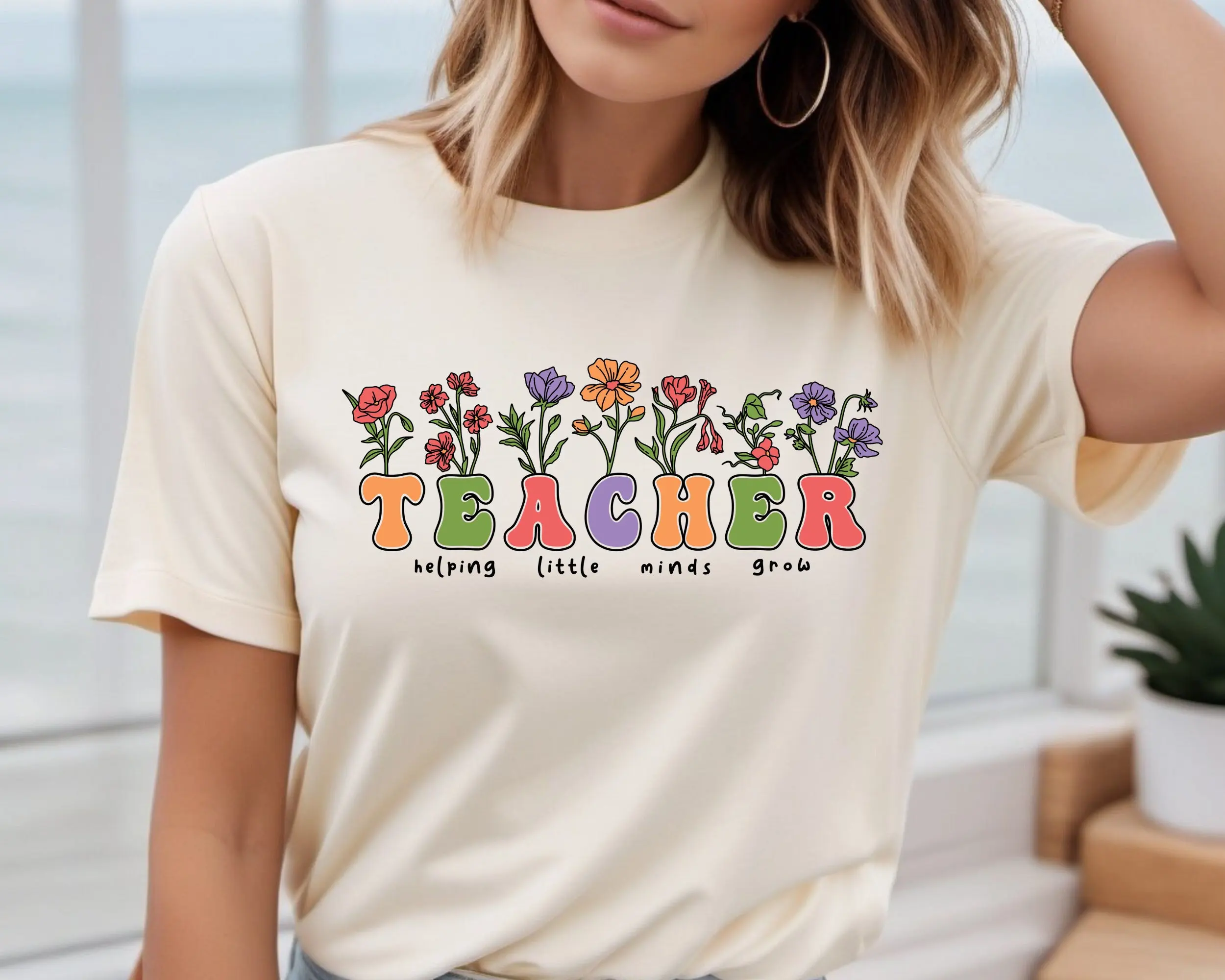 Футболка учителя Wildflower Helping Little Minds Grow Appreciation Group
