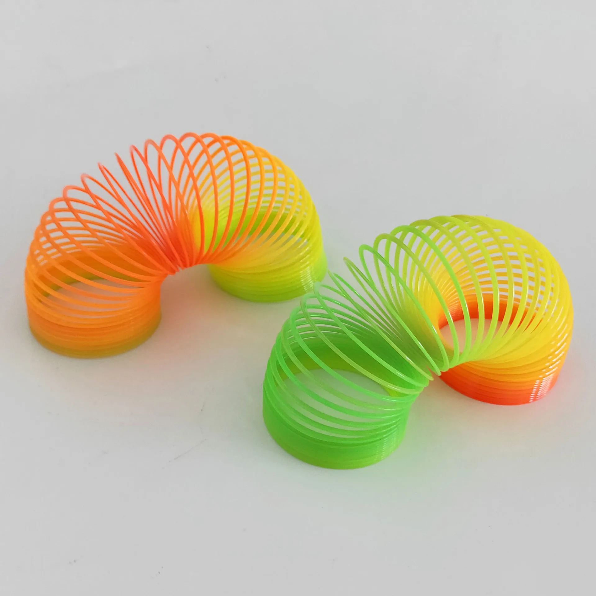 

Color Rainbow Circle Funny Magic Toys Early Development Educational Folding Plastic Spring Coil Children's Creative Magical Toys