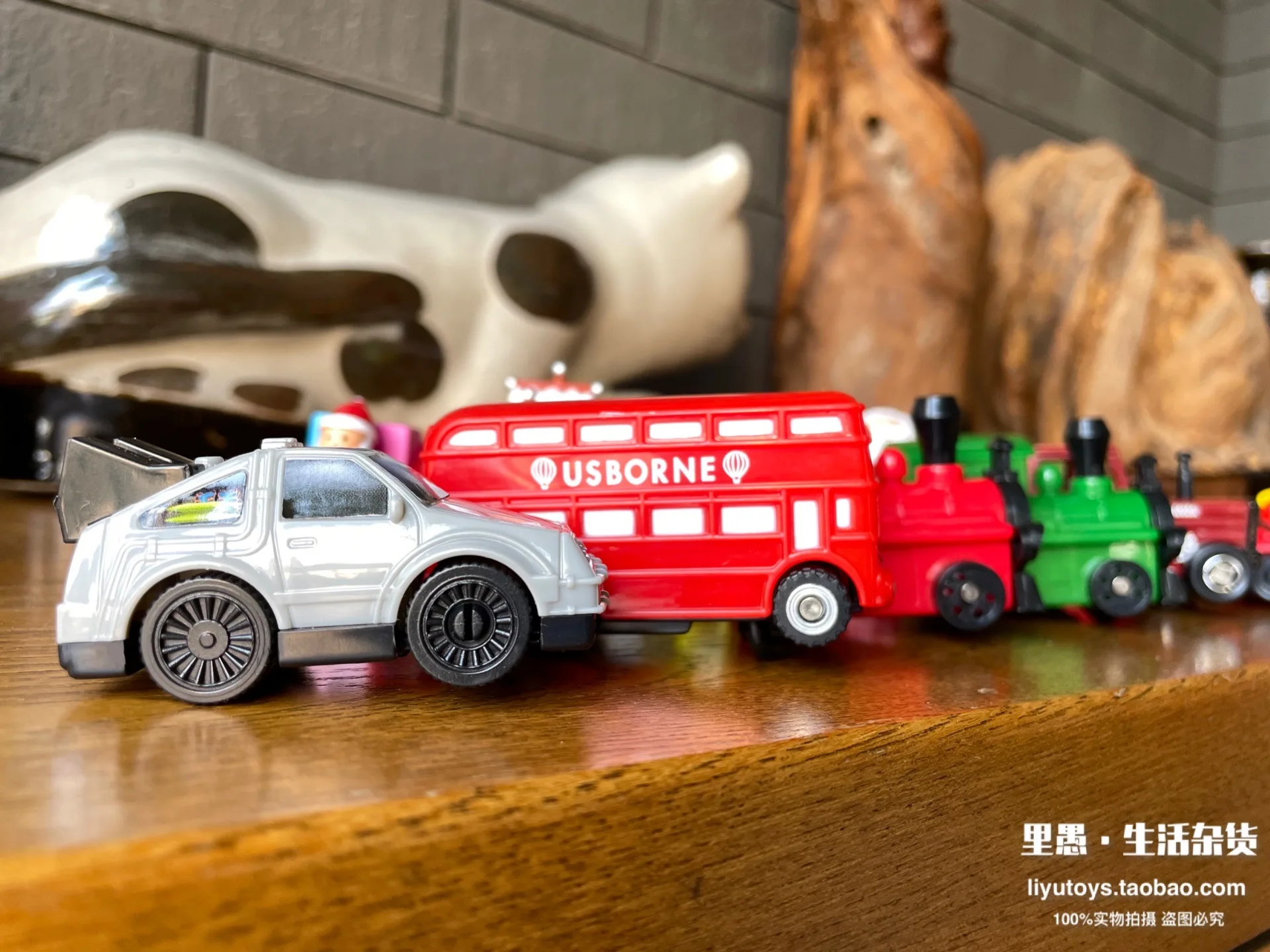 Миниатюрная заводная машинка с поворотным колесом двухслойная локомотивная