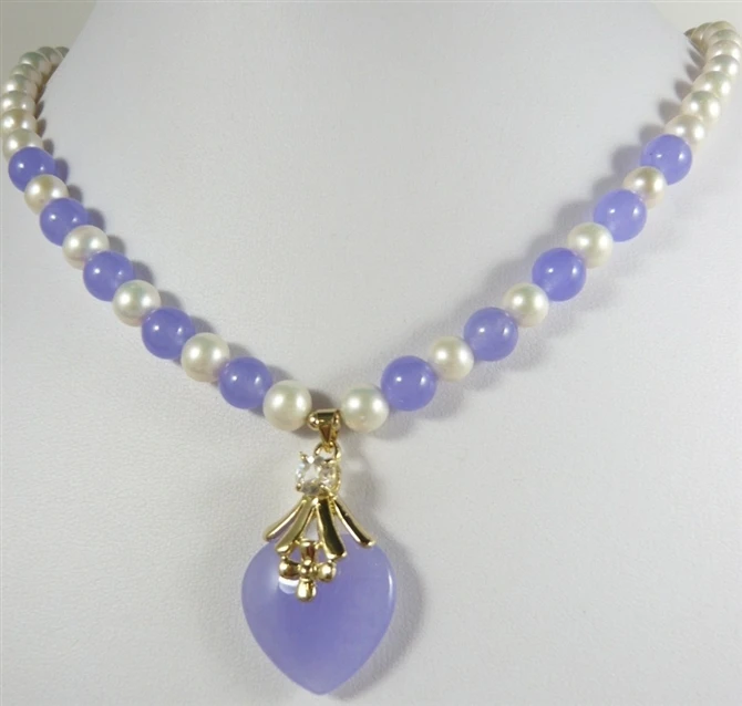 Bonita perla blanca mixta de 7-8mm, Cuenta de jade púrpura + collar con colgante de jade de corazón