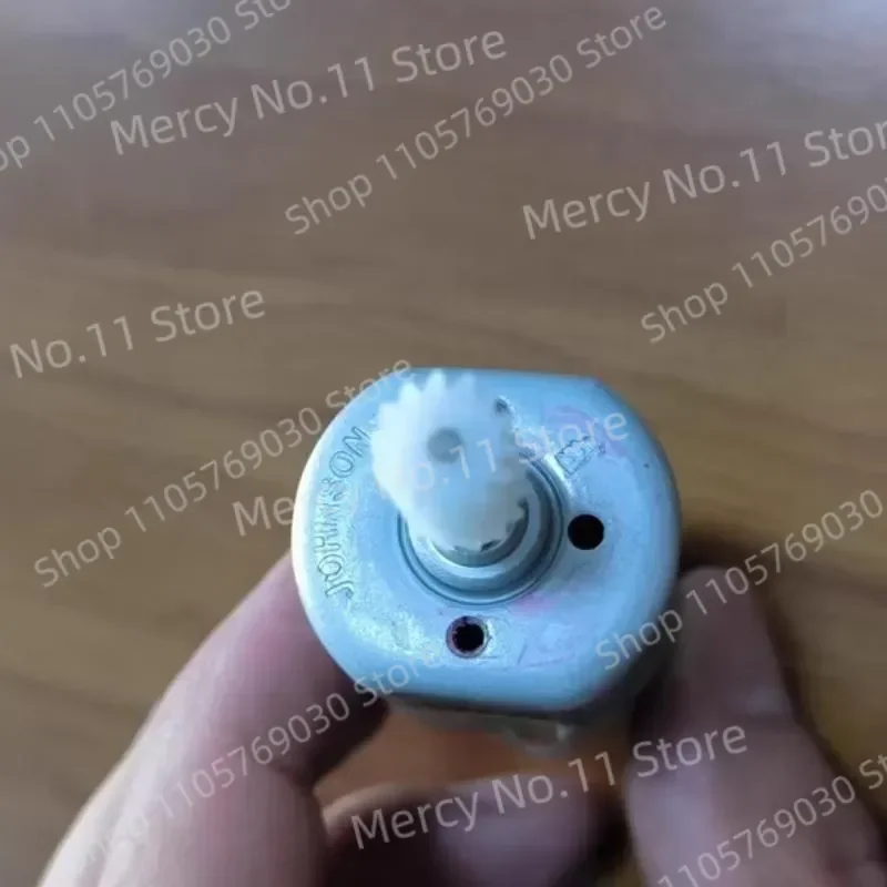 Фото Запасная часть двигателя высокого давления для ирригаторов Waterpik WP660, WP662, WP100, WP150 (версия для США, 120В) №3