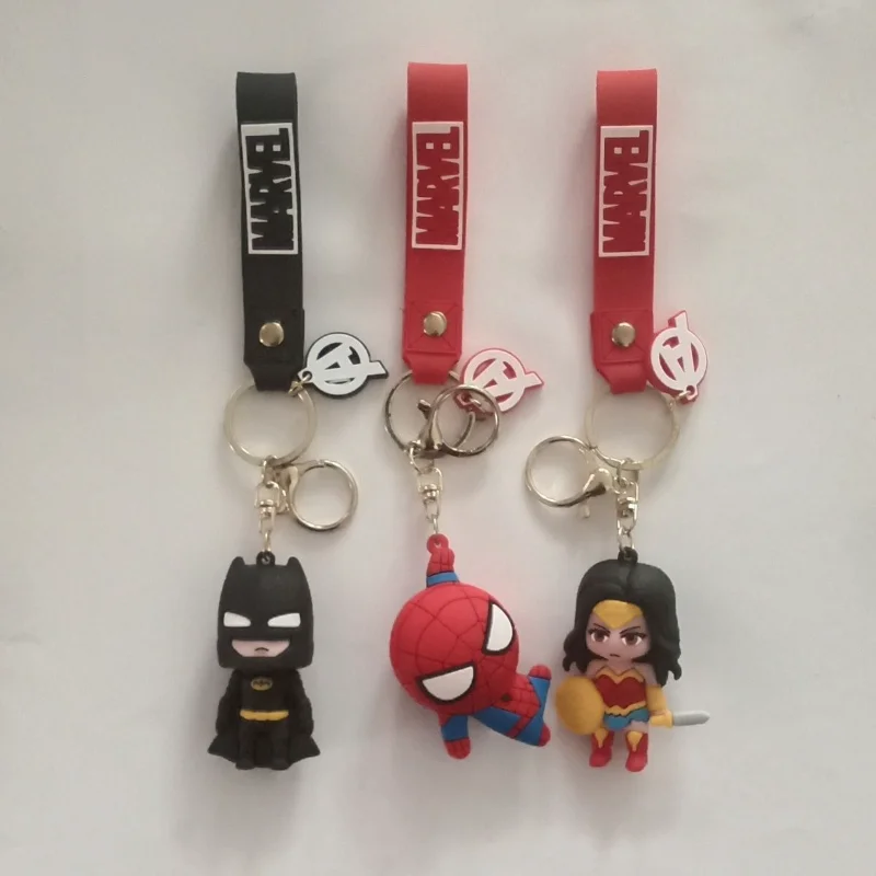 

Marvel Anime Cartoon Retro Spiderman Cute Keychain Iron Man Doll Car Key Pendant Creative School Bag Ornament Keychain Wholesale