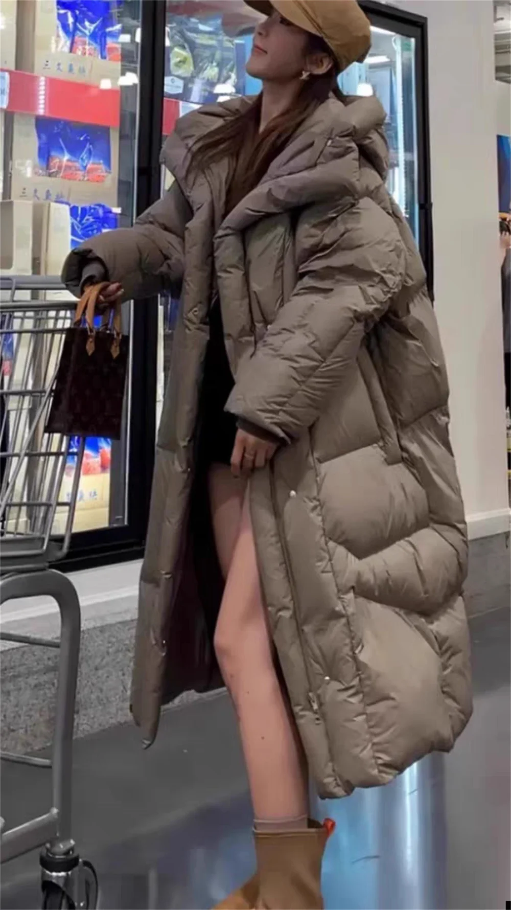 Корейская версия с капюшоном 90 Белый гусиный пуховик для женщин зимнее длинное