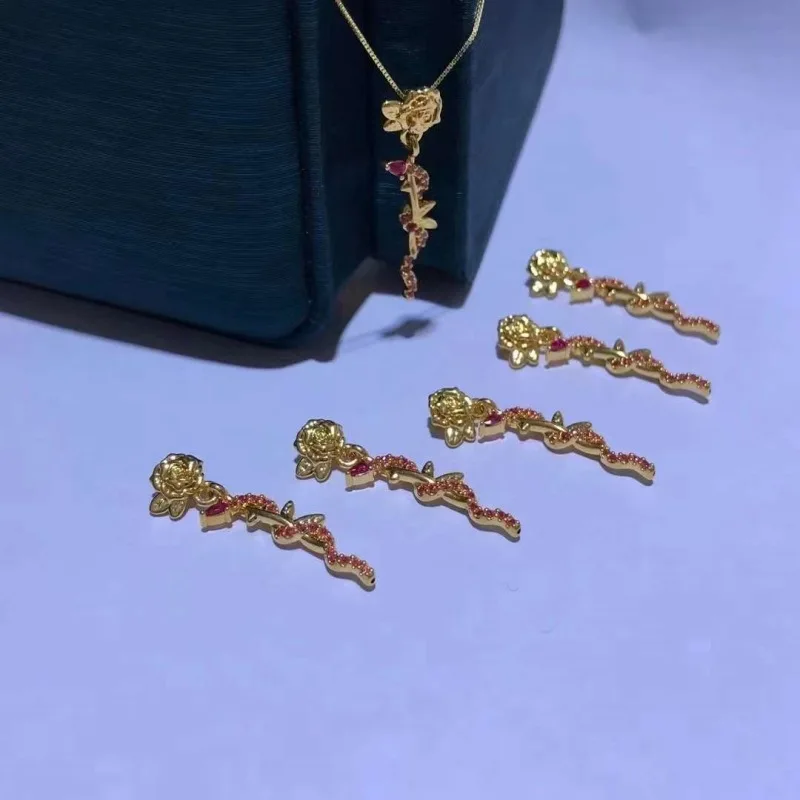 Подвеска из настоящего золота 18 карат с розой Au750 золото в стиле ретро змеиная