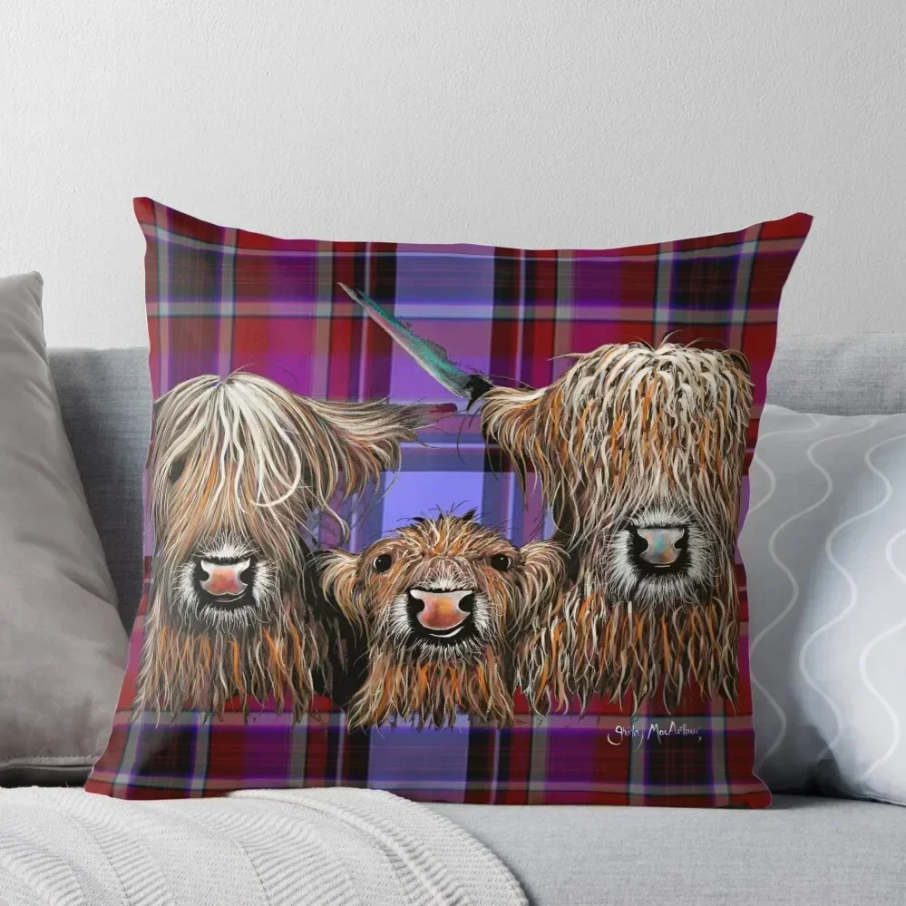 SCoTTiSH HiGHLaND CoW ' TaRTaN We 3 CooS P BY SHiRLeY MacARTHuR Декоративная подушка Рождественская для
