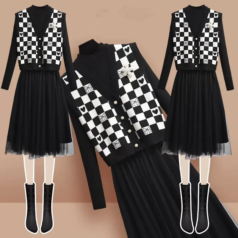 Женское платье-двойка новинка весны 2023 Элегантное трикотажное платье-жилет с