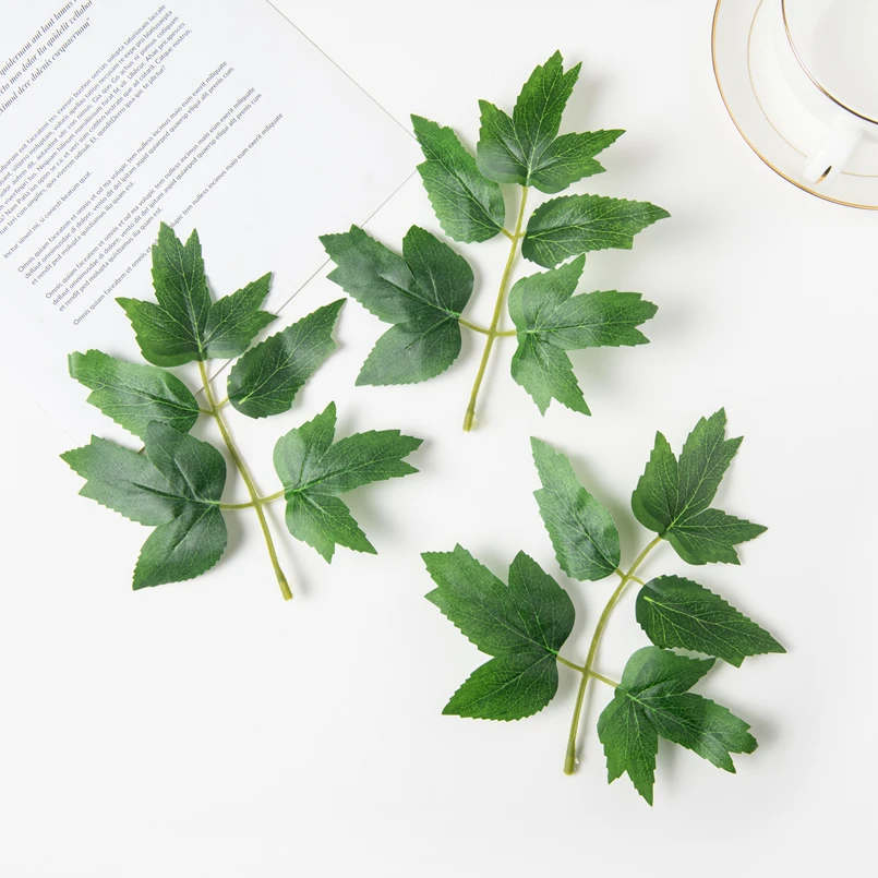 

20PCS Artificial Plants Maple Leaf Christmas Decoration Vase for Home Wedding Garden Rose Arch Diy Scrapbooking Fake Flowers