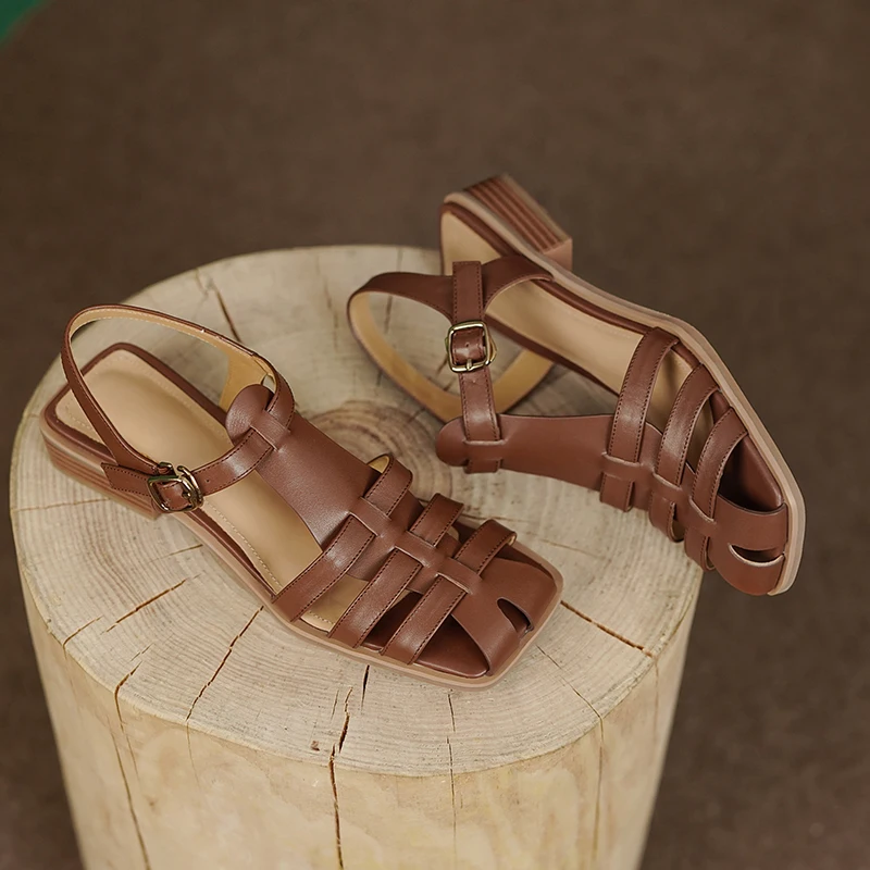 

2022 New Retro Slingbacks Square Med Heels Shoes Buckle Genuine Leather Women Sandals Ladies Women Leather Gladiator Sandals