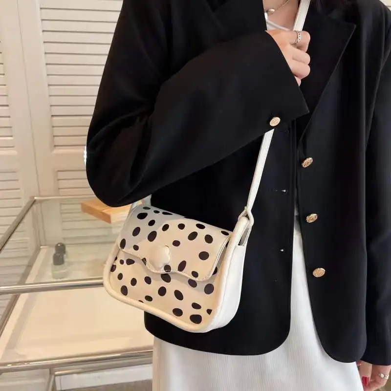 

Checkerboard Shoulder Bag Fashion Wave Point 2022 Korean Version Messenger Bag All-match Women's Bag Printing Small Square Bag