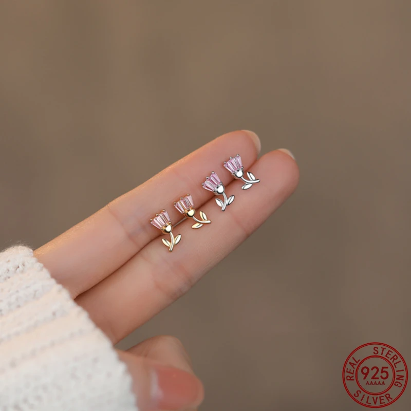 

Женские серьги-гвоздики из серебра 925 пробы с розовым Цирконом