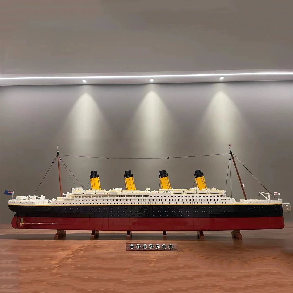 

Новинка 9090 шт. модель из фильма «Титаник» круизный лайнер модель города подходит для 10294 строительных блоков Кирпичи фигурки «сделай сам» И...